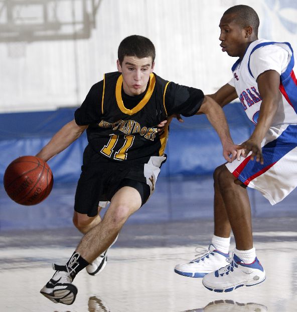 js010909HoopsBett@CentralBoys